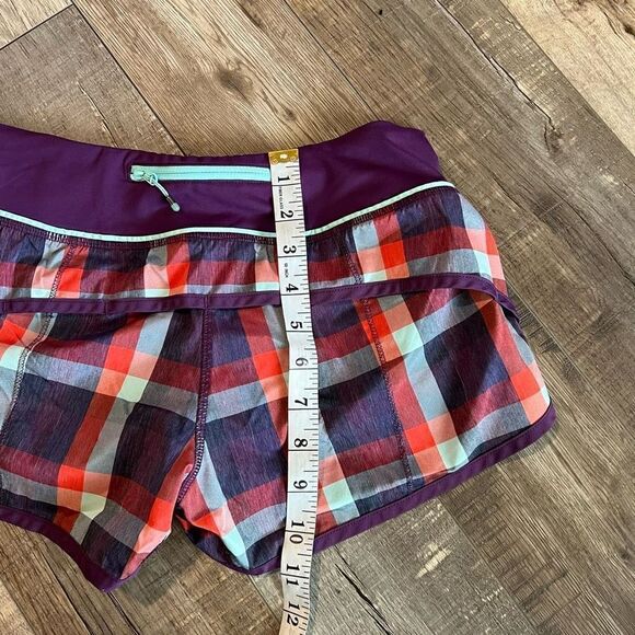 Lululemon Athletica Tracker Running
Shorts Berry Yum Size 2 - Picture 5 of 9